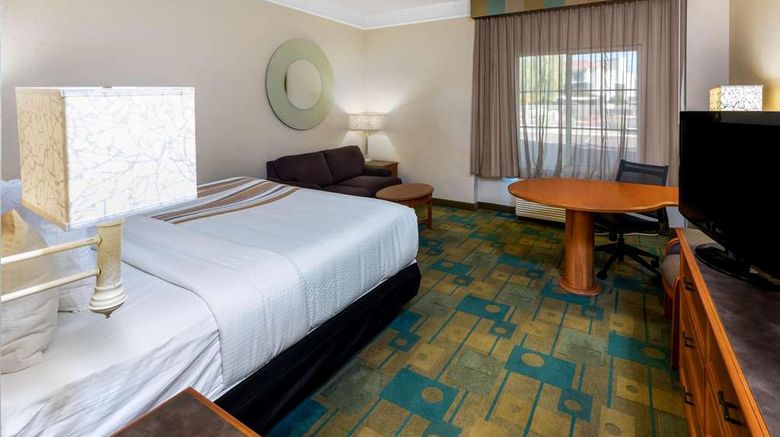 <b>La Quinta Inn & Stes Phoenix West Peoria Suite</b>. Images powered by <a href="https://iceportal.shijigroup.com/" title="IcePortal" target="_blank">IcePortal</a>.