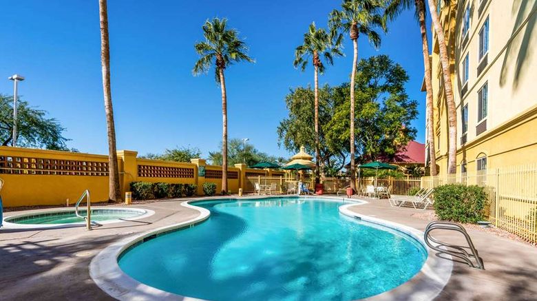 <b>La Quinta Inn & Stes Phoenix West Peoria Pool</b>. Images powered by <a href="https://iceportal.shijigroup.com/" title="IcePortal" target="_blank">IcePortal</a>.