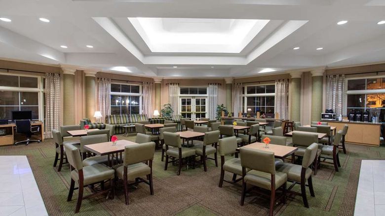 <b>La Quinta Inn & Stes Denver SW Lakewood Lobby</b>. Images powered by <a href="https://iceportal.shijigroup.com/" title="IcePortal" target="_blank">IcePortal</a>.