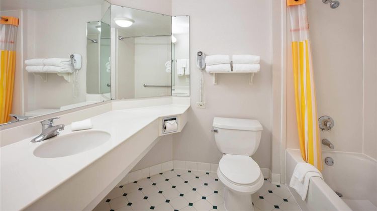 La Quinta Inn & Suites Ocala Room