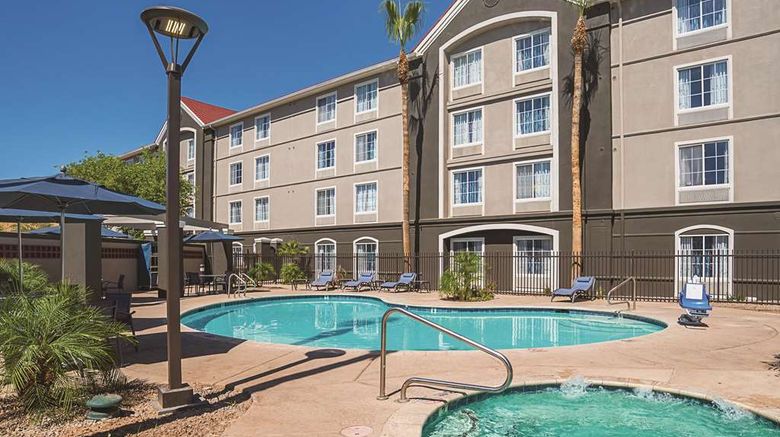 <b>La Quinta Inn & Stes Phoenix Chandler Pool</b>. Images powered by <a href="https://iceportal.shijigroup.com/" title="IcePortal" target="_blank">IcePortal</a>.