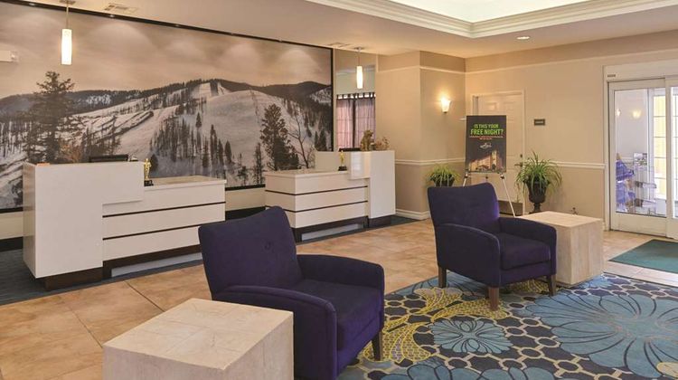 La Quinta Inn & Suites Ruidoso Downs Lobby