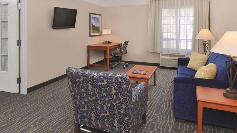 <b>La Quinta Inn & Suites Ruidoso Downs Suite</b>. Images powered by <a href="https://iceportal.shijigroup.com/" title="IcePortal" target="_blank">IcePortal</a>.