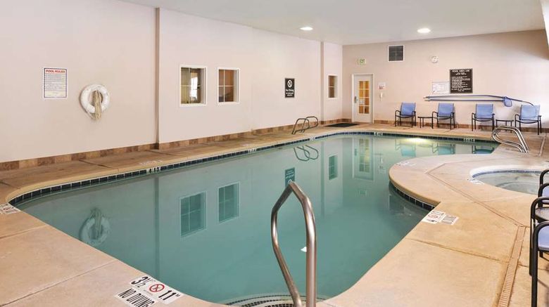 <b>La Quinta Inn & Suites Ruidoso Downs Pool</b>. Images powered by <a href="https://iceportal.shijigroup.com/" title="IcePortal" target="_blank">IcePortal</a>.