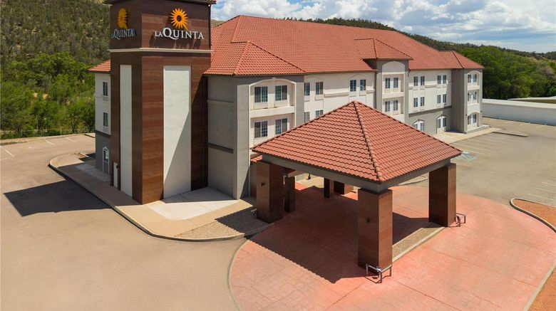 <b>La Quinta Inn & Suites Ruidoso Downs Exterior</b>. Images powered by <a href="https://iceportal.shijigroup.com/" title="IcePortal" target="_blank">IcePortal</a>.