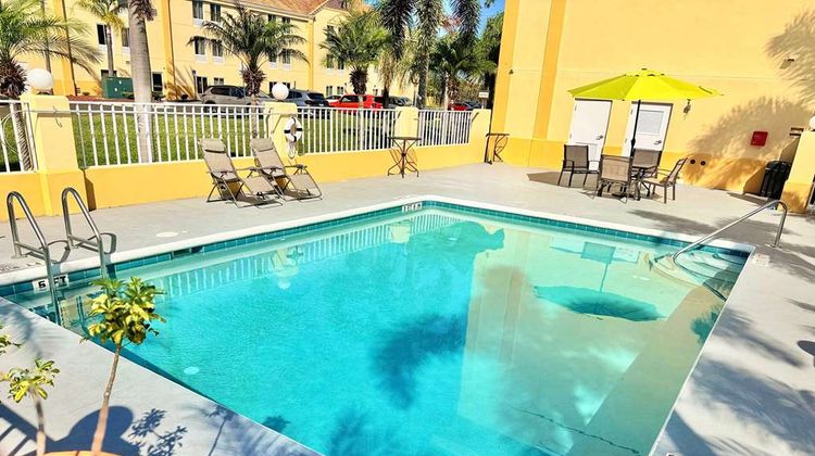 La Quinta Inn Orlando Universal Pool