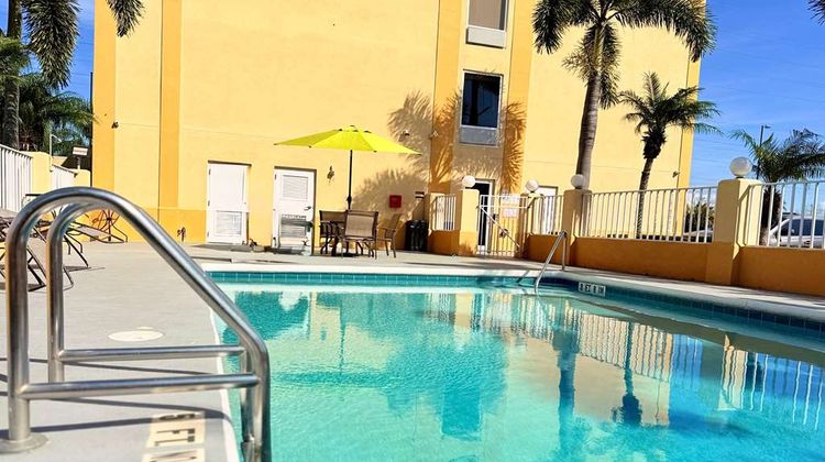 La Quinta Inn Orlando Universal Pool