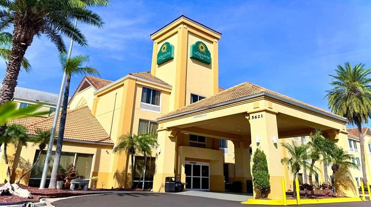 La Quinta Inn Orlando Universal Exterior