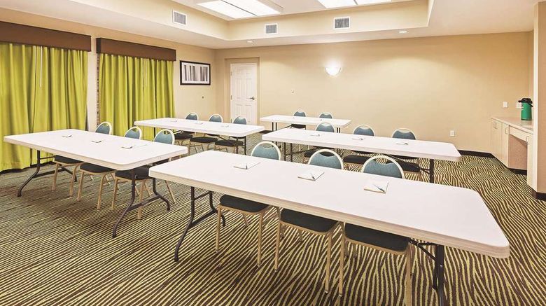 <b>La Quinta Inn & Suites Corpus Christi NW Meeting</b>. Images powered by <a href="https://iceportal.shijigroup.com/" title="IcePortal" target="_blank">IcePortal</a>.