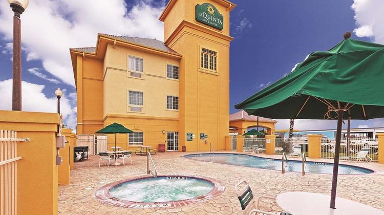 La Quinta Inn & Suites Corpus Christi NW Pool