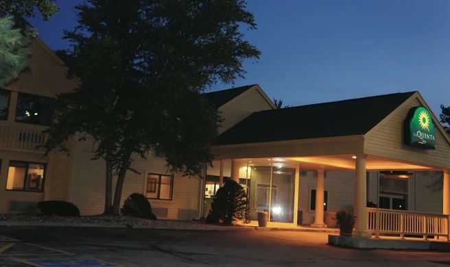 La Quinta Inn Omaha Southwest Exterior