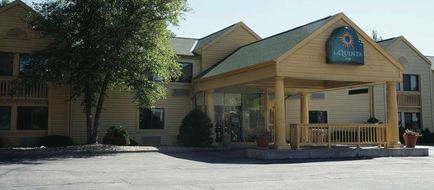 La Quinta Inn Omaha Southwest Exterior