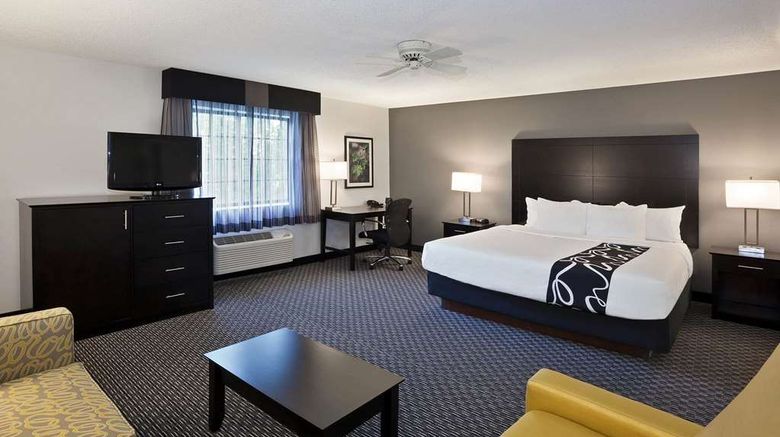 <b>La Quinta Inn Cleveland/Macedonia Room</b>. Images powered by <a href="https://iceportal.shijigroup.com/" title="IcePortal" target="_blank">IcePortal</a>.