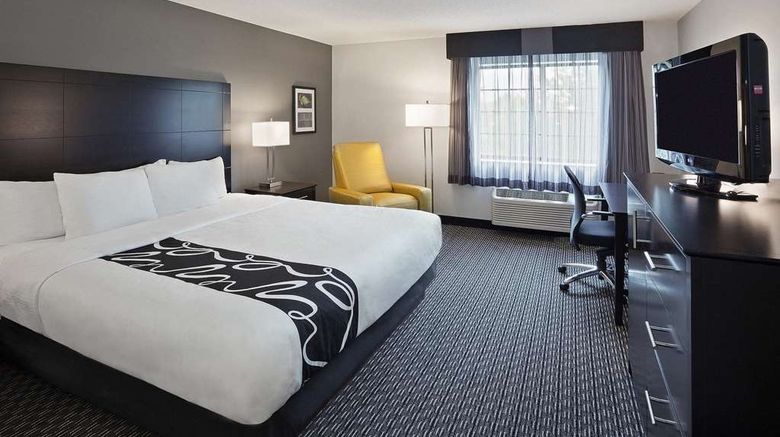 <b>La Quinta Inn Cleveland/Macedonia Room</b>. Images powered by <a href="https://iceportal.shijigroup.com/" title="IcePortal" target="_blank">IcePortal</a>.