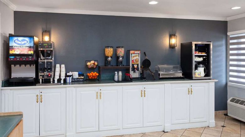 <b>La Quinta Inn Cleveland Independence Other</b>. Images powered by <a href="https://iceportal.shijigroup.com/" title="IcePortal" target="_blank">IcePortal</a>.