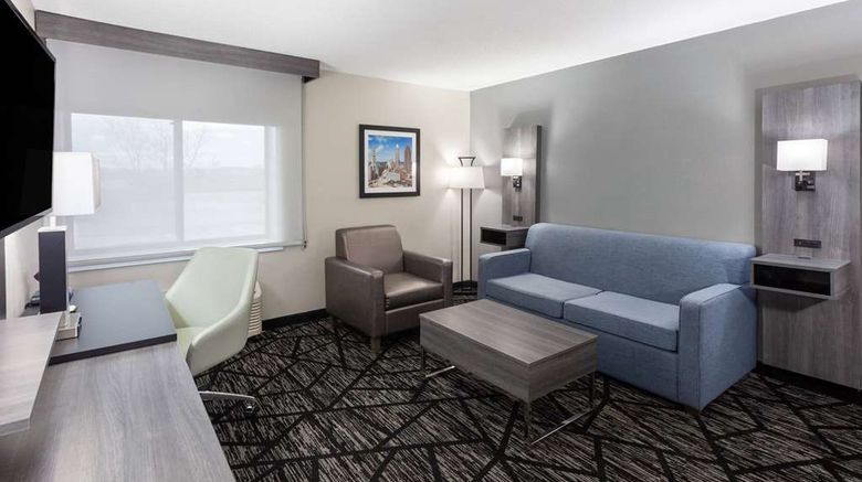 <b>La Quinta Inn Cleveland Independence Suite</b>. Images powered by <a href="https://iceportal.shijigroup.com/" title="IcePortal" target="_blank">IcePortal</a>.