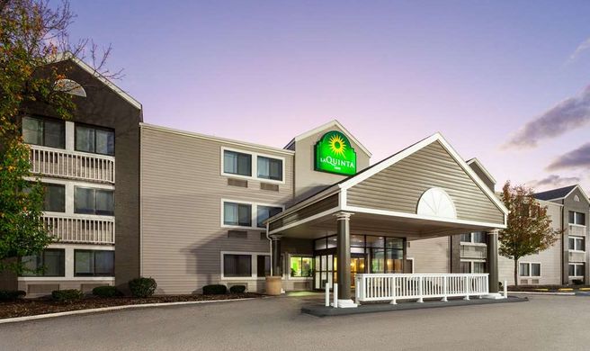 La Quinta Inn Cleveland Independence Exterior