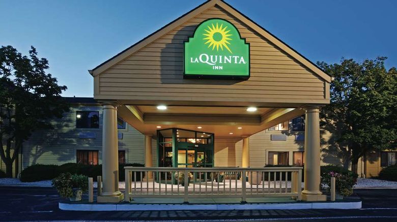 <b>La Quinta Inn Sheboygan Exterior</b>. Images powered by <a href="https://iceportal.shijigroup.com/" title="IcePortal" target="_blank">IcePortal</a>.