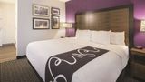 La Quinta Inn Hartford Bradley Airport Room