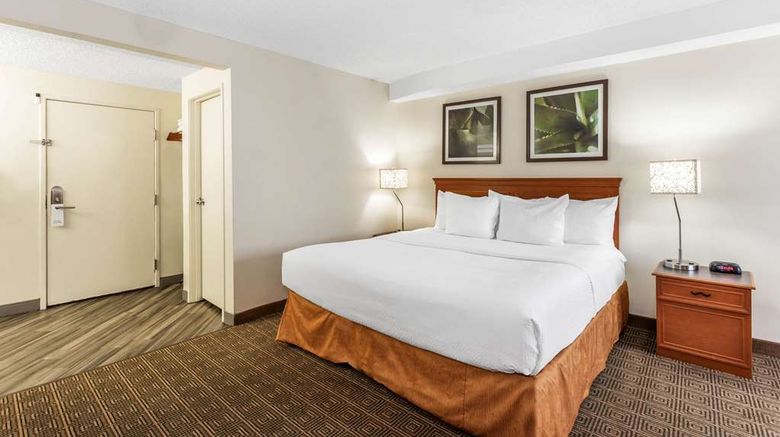 <b>Baymont by Wyndham Orlando South Suite</b>. Images powered by <a href="https://iceportal.shijigroup.com/" title="IcePortal" target="_blank">IcePortal</a>.