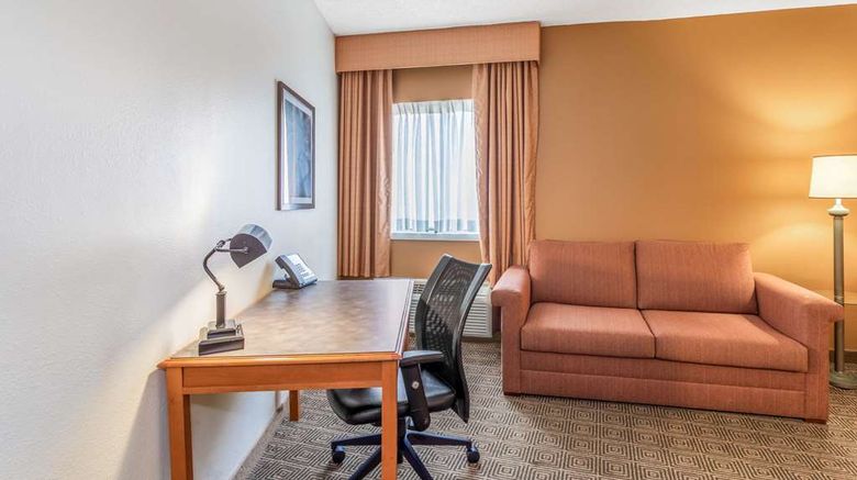 <b>Baymont by Wyndham Orlando South Suite</b>. Images powered by <a href="https://iceportal.shijigroup.com/" title="IcePortal" target="_blank">IcePortal</a>.