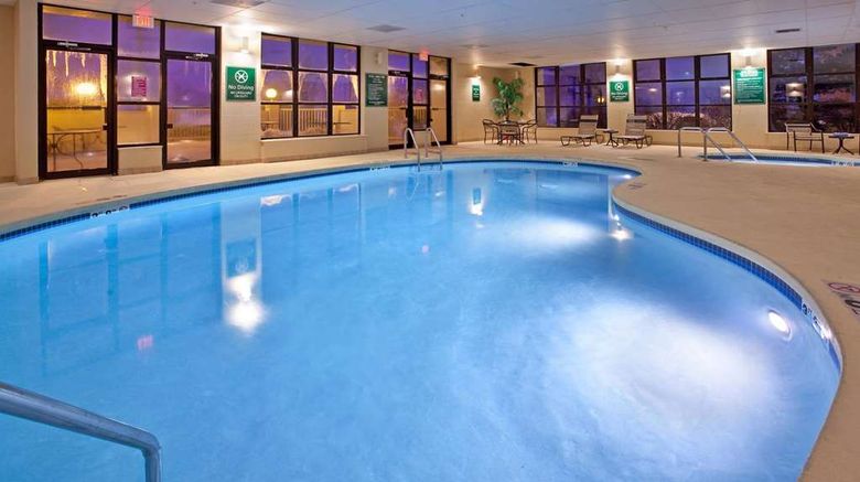 <b>La Quinta Inn Des Moines/West-Clive Pool</b>. Images powered by <a href="https://iceportal.shijigroup.com/" title="IcePortal" target="_blank">IcePortal</a>.