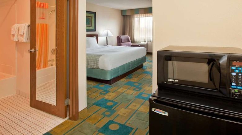 <b>La Quinta Inn Des Moines/West-Clive Room</b>. Images powered by <a href="https://iceportal.shijigroup.com/" title="IcePortal" target="_blank">IcePortal</a>.