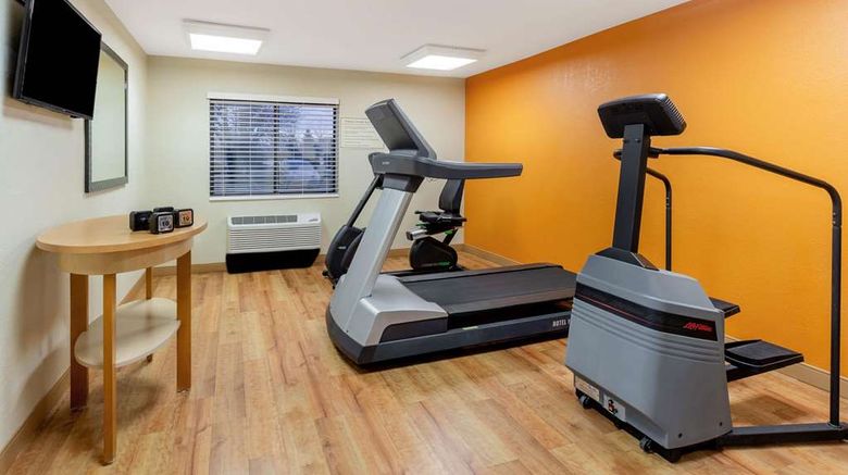 <b>La Quinta Inn Chicago/Tinley Park Health</b>. Images powered by <a href="https://iceportal.shijigroup.com/" title="IcePortal" target="_blank">IcePortal</a>.