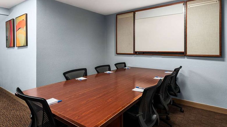 <b>La Quinta Inn Chicago/Tinley Park Meeting</b>. Images powered by <a href="https://iceportal.shijigroup.com/" title="IcePortal" target="_blank">IcePortal</a>.