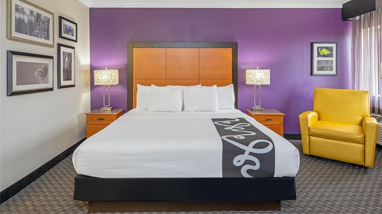 La Quinta Inn/Suites Baton Rouge Siegen Suite