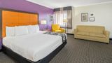 <b>La Quinta Inn/Suites Baton Rouge Siegen Suite</b>. Images powered by <a href="https://iceportal.shijigroup.com/" title="IcePortal" target="_blank">IcePortal</a>.