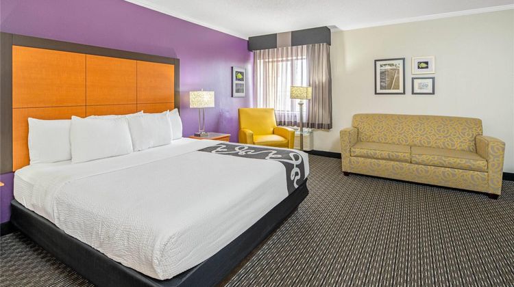 La Quinta Inn/Suites Baton Rouge Siegen Suite