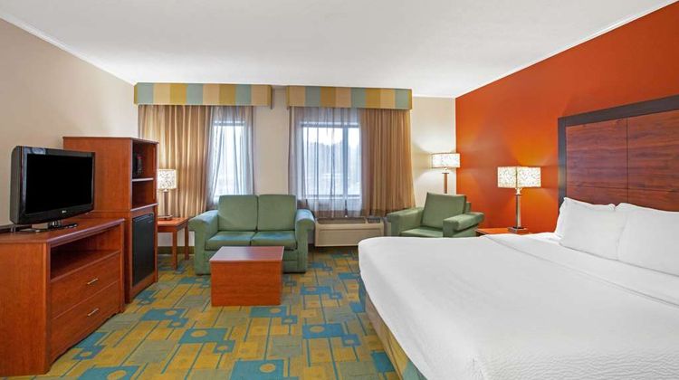 La Quinta Inn Auburn Worcester Suite