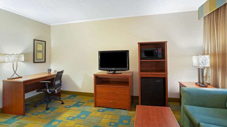 La Quinta Inn Auburn Worcester Room