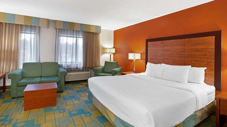 La Quinta Inn Auburn Worcester Suite