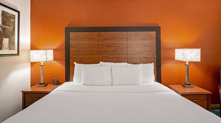 La Quinta Inn Auburn Worcester Room