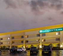 La Quinta Inn Auburn Worcester Exterior
