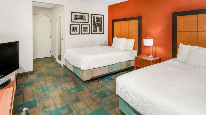 <b>Baymont by Wyndham Meridian Room</b>. Images powered by <a href="https://iceportal.shijigroup.com/" title="IcePortal" target="_blank">IcePortal</a>.