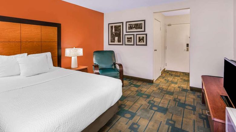 <b>Baymont by Wyndham Meridian Room</b>. Images powered by <a href="https://iceportal.shijigroup.com/" title="IcePortal" target="_blank">IcePortal</a>.