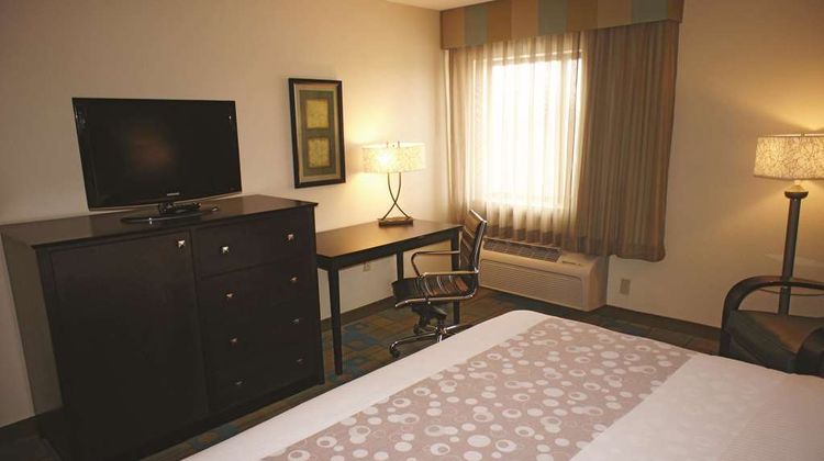 La Quinta Inn & Suites Plattsburgh Room