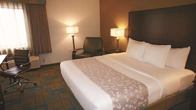 La Quinta Inn & Suites Plattsburgh Room