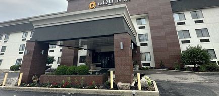 La Quinta Inn Cincinnati North Exterior
