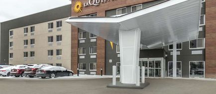 La Quinta Inn Cleveland Airport North Exterior