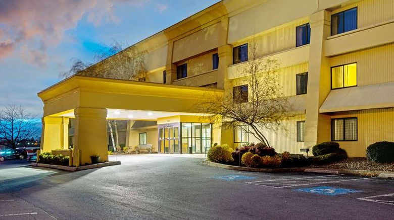 <b>La Quinta Inn Harrisburg Airport Hershey Exterior</b>. Images powered by <a href="https://iceportal.shijigroup.com/" title="IcePortal" target="_blank">IcePortal</a>.
