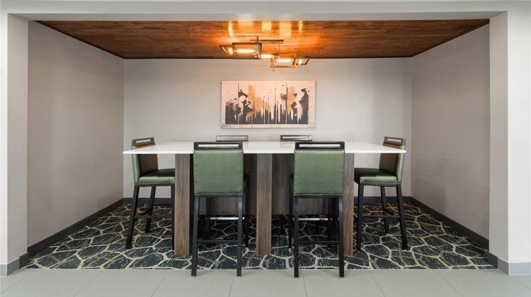 Wingate by Wyndham Jackson Lobby