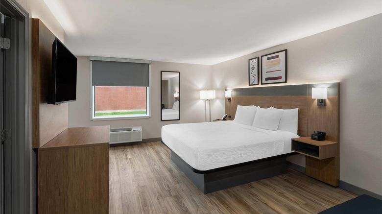 <b>Wingate by Wyndham Jackson Suite</b>. Images powered by <a href="https://iceportal.shijigroup.com/" title="IcePortal" target="_blank">IcePortal</a>.