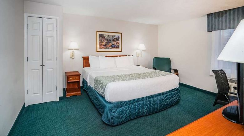 <b>La Quinta Nashville-Franklin Suite</b>. Images powered by <a href="https://iceportal.shijigroup.com/" title="IcePortal" target="_blank">IcePortal</a>.