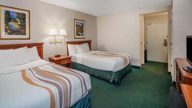 <b>La Quinta Nashville-Franklin Room</b>. Images powered by <a href="https://iceportal.shijigroup.com/" title="IcePortal" target="_blank">IcePortal</a>.