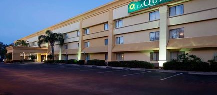 La Quinta Inn Tampa East Fairgrounds Exterior