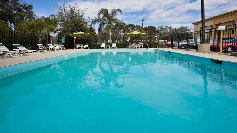 <b>La Quinta Inn Tampa East Fairgrounds Pool</b>. Images powered by <a href="https://iceportal.shijigroup.com/" title="IcePortal" target="_blank">IcePortal</a>.